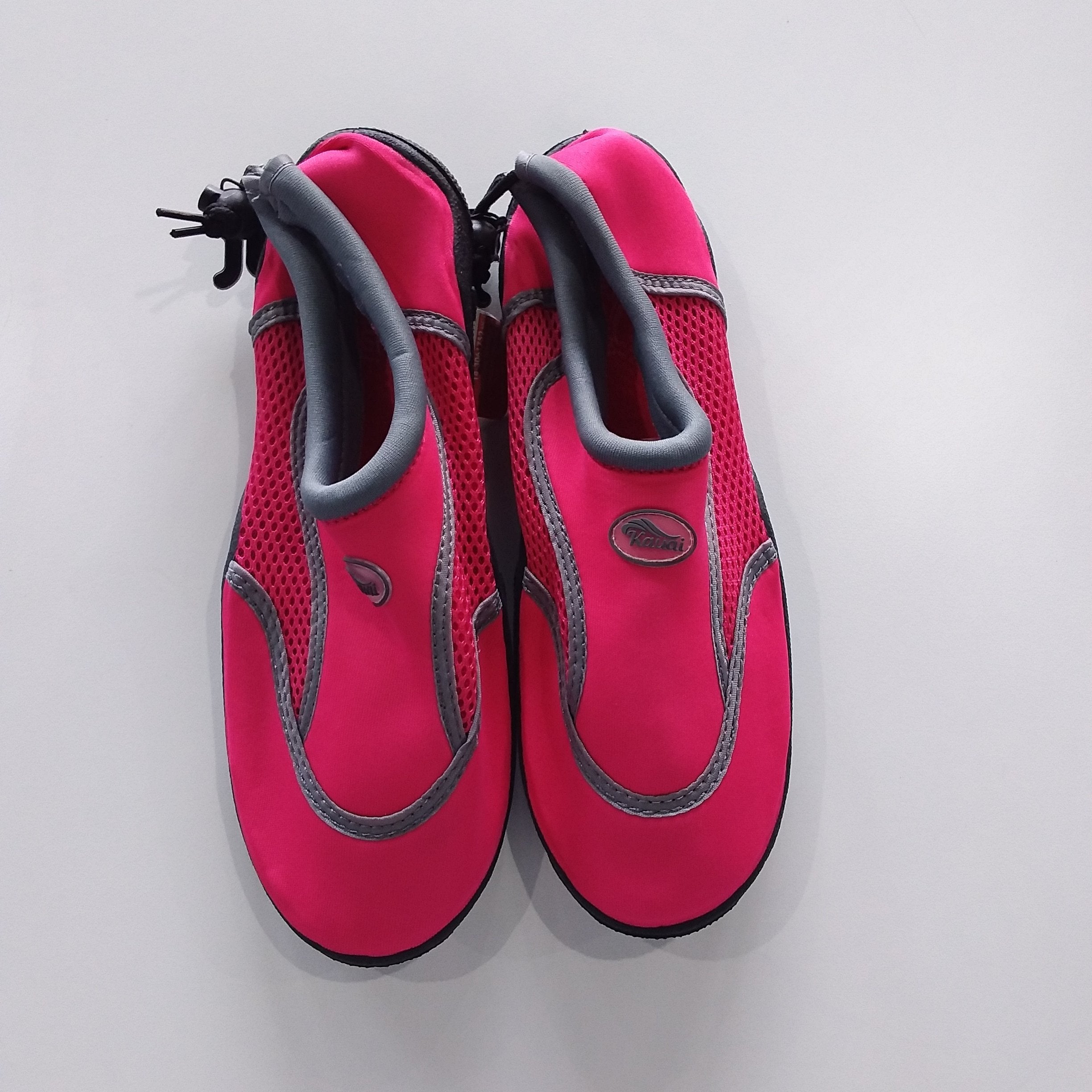 Women's Water Shoes Size 9 - MyTravelShop.ca